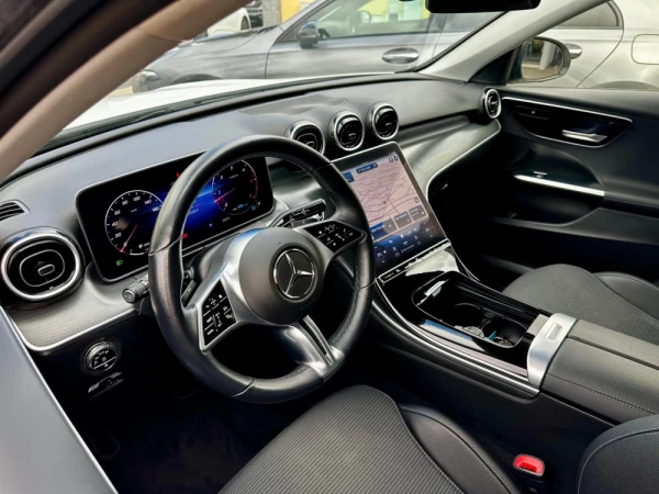 Mercedes-Benz C 220 d Avantgarde 6