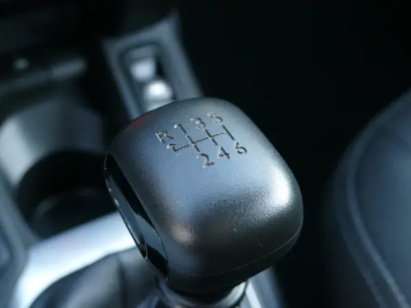 Citroen C-Elysée 1.5 BlueHDi Shine 22
