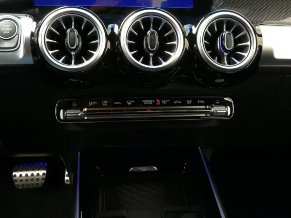 Mercedes-Benz GLB 180 d AMG Line 20