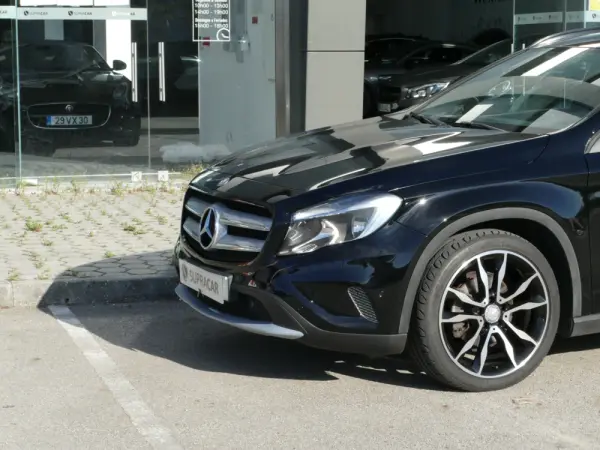 Mercedes-Benz GLA 180 d Style Aut. 3