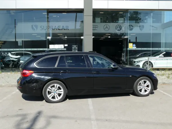 BMW 318 d Line Sport 42