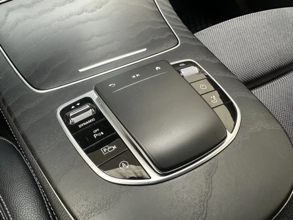Mercedes-Benz E 220 d Avantgarde 18