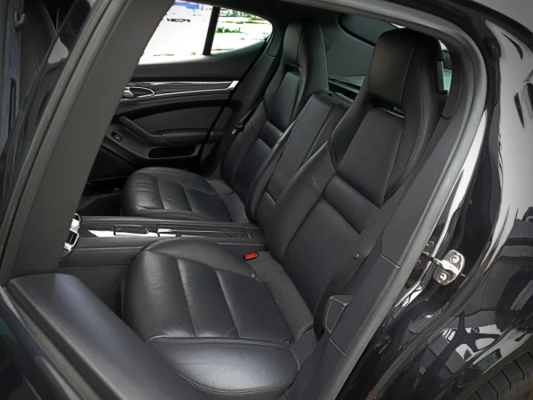 Porsche Panamera S e-Hybrid 30