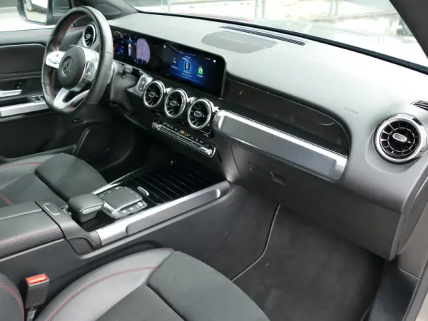 Mercedes-Benz GLB 180 d AMG Line 29