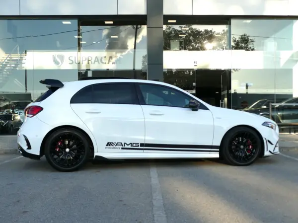 Mercedes-Benz A 180 d AMG Line Aut. 19