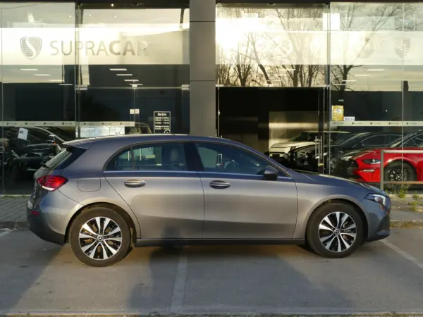 Mercedes-Benz A 250 e Style Plus 17