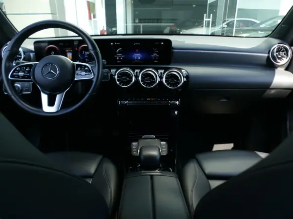 Mercedes-Benz A 250 e Progressive 36