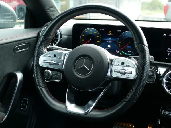 Mercedes-Benz CLA 250 e Shooting Brake AMG Line 33