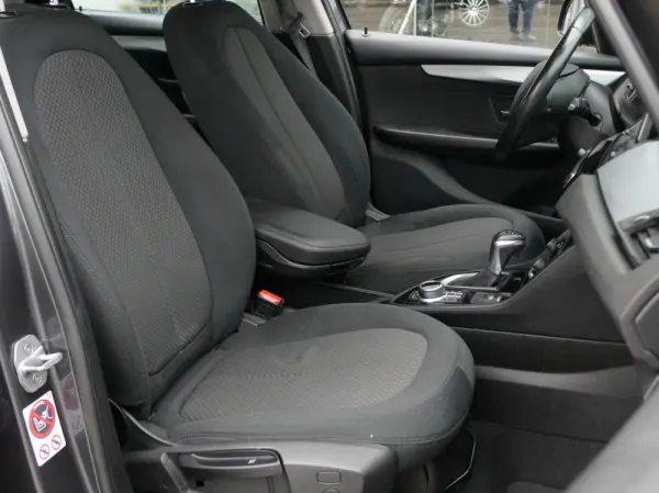 BMW 216 Active Tourer d Advantage Auto 29