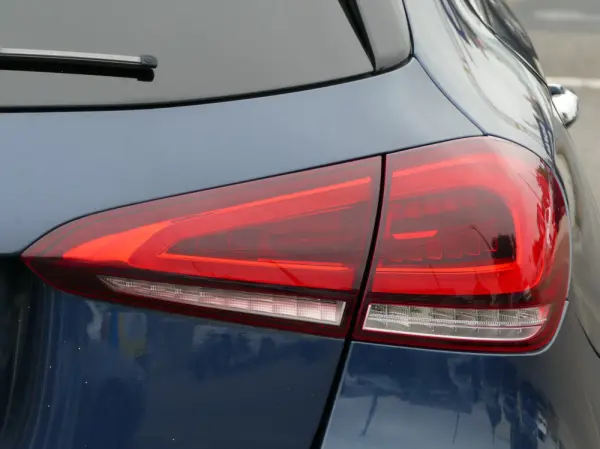 Mercedes-Benz A 180 d AMG Line Aut. 10