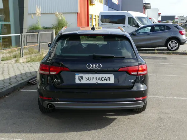 Audi A4 Avant 2.0 TDI Advance 5