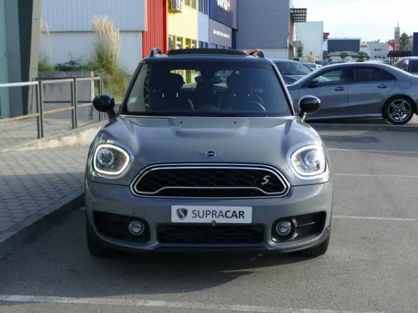 MINI Countryman Cooper SE ALL4 Auto 2