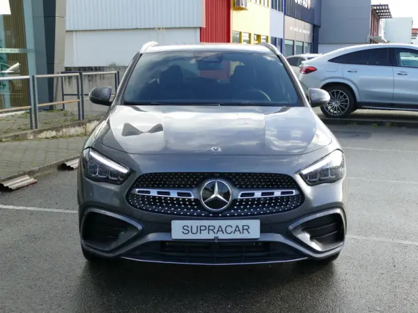 Mercedes-Benz GLA 250 e AMG Line 2