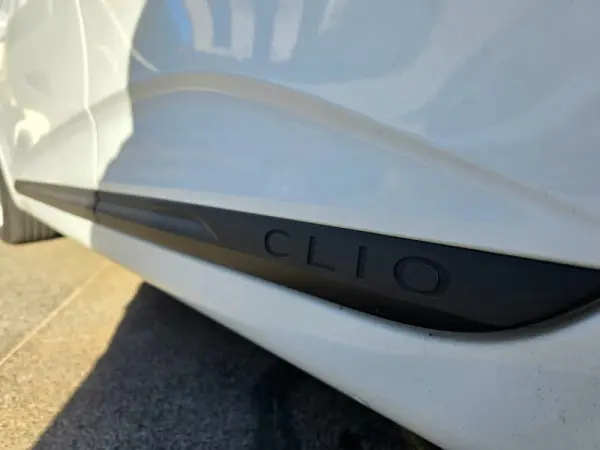 Renault Clio 1.5 Blue dCi Zen 11