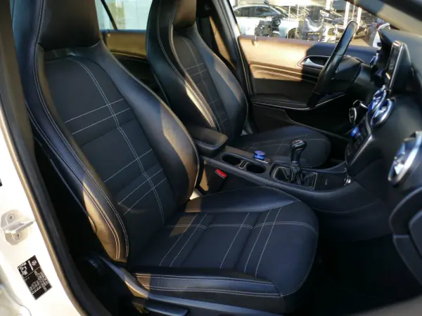 Mercedes-Benz A 180 CDI BlueEFFICIENCY Edition 28