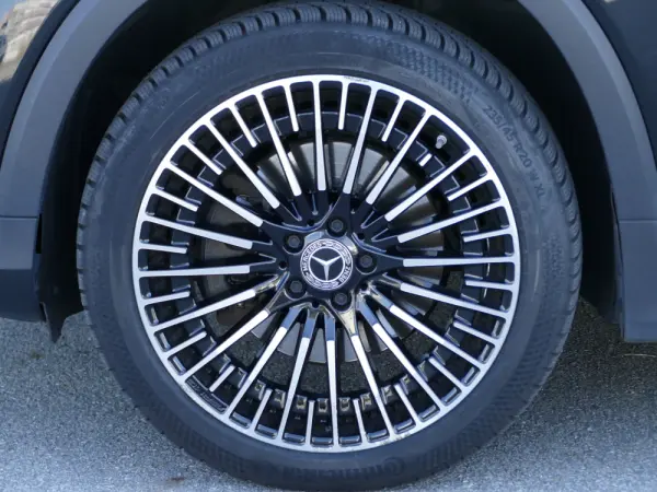 Mercedes-Benz EQB 300 4Matic 7
