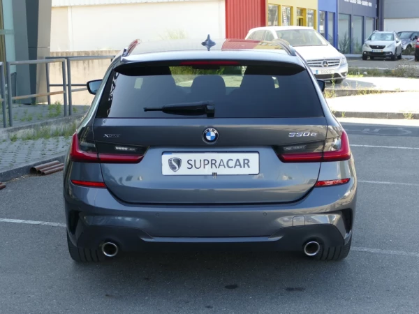 BMW 330 e Touring Pack M Auto 4