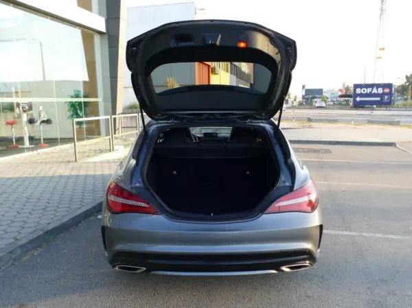 Mercedes-Benz CLA 200 d Shooting Brake AMG Line Aut. 14