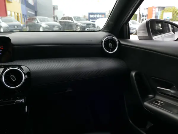 Mercedes-Benz A 250 Limousine e Style Plus 31