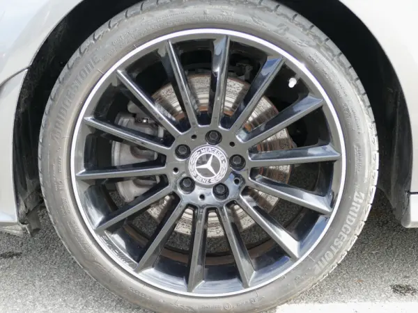 Mercedes-Benz CLA 250 e Shooting Brake AMG Line 7