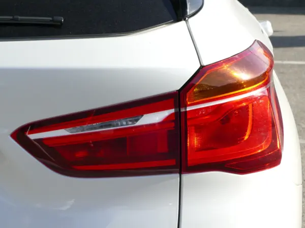 BMW X1 16 d sDrive Advantage 11