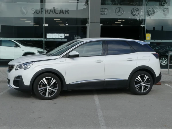 Peugeot 3008 1.6 Hybrid Allure e-EAT8 14
