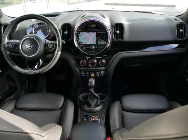 MINI Countryman Cooper SE ALL4 Auto 41