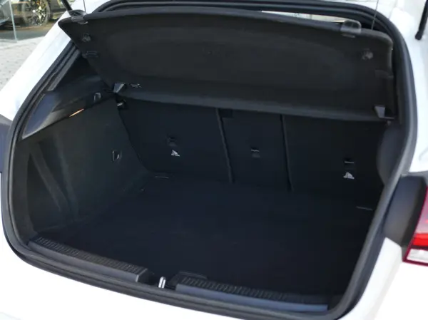 Mercedes-Benz A 180 d AMG Line Aut. 15