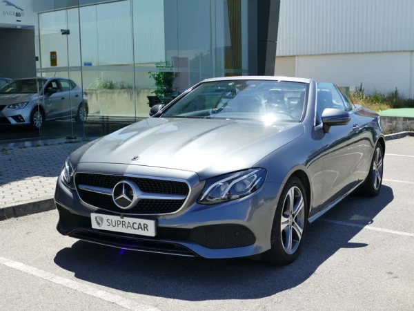 Mercedes-Benz E 200 Aut. 3