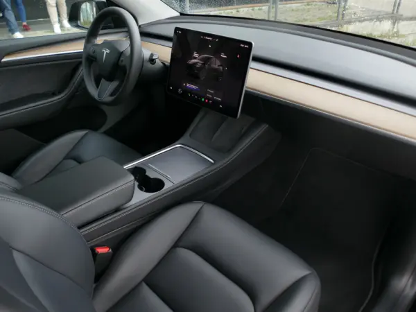 Tesla Model Y Long Range Tração Integral 27