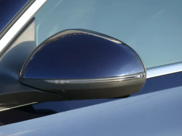 Mercedes-Benz C 300 e Avantgarde 9