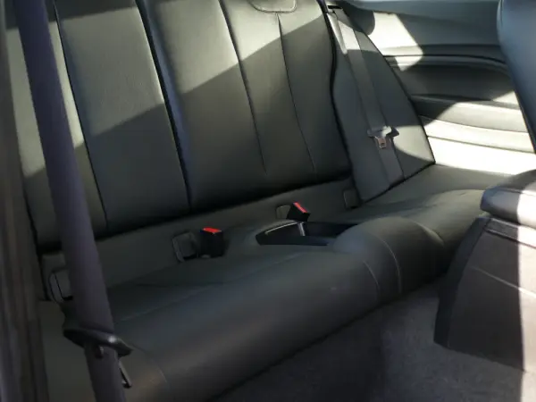 BMW 220 d Coupe Advantage Auto 30