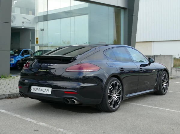 Porsche Panamera S e-Hybrid 10