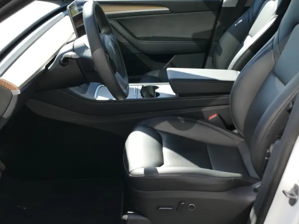 Tesla Model Y Tração Traseira 25