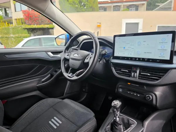 Ford Focus 1.0 EcoBoost MHEV Connected 27