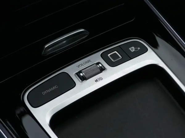 Mercedes-Benz GLA 250 e AMG Line 25