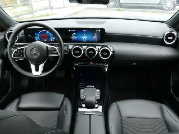 Mercedes-Benz A 250 e Style Plus 36