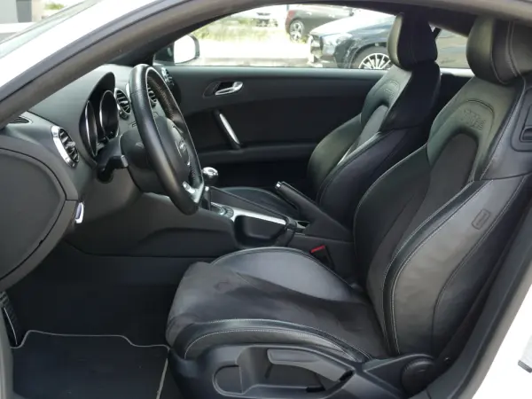 Audi TT RS Coupé Plus 2.5 TFSi quattro 31