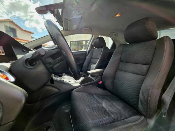 Honda Civic 1.4 i-VTEC Elegance 9