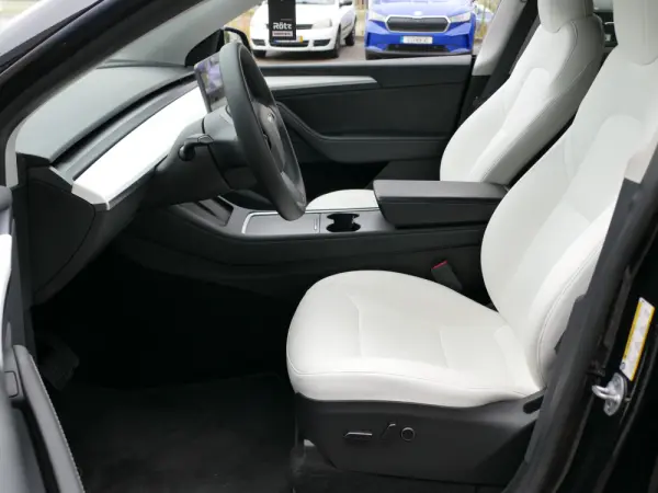 Tesla Model Y Tração Traseira 25