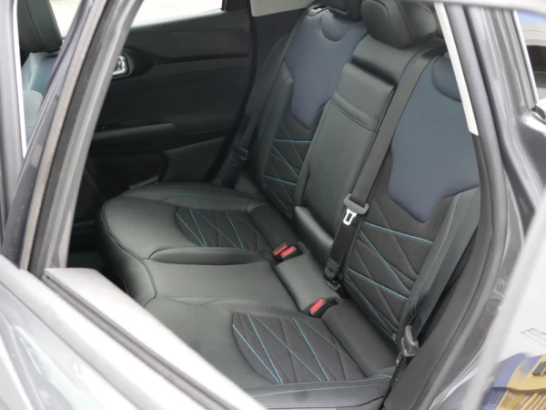 Jeep Compass 1.3 TG 4Xe Trailhawk 41