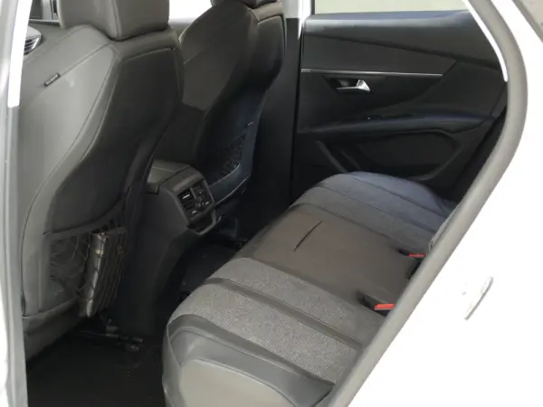 Peugeot 3008 1.6 Hybrid Allure Pack e-EAT8 27