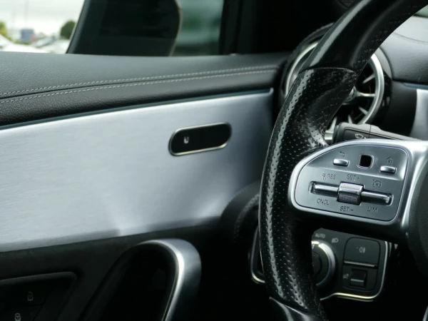 Mercedes-Benz A 250 Limousine e AMG Line 29