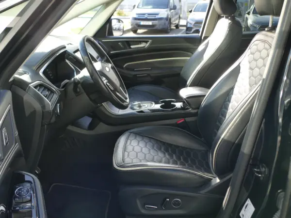 Ford S-Max 2.0 TDCi Vignale Powershift 28