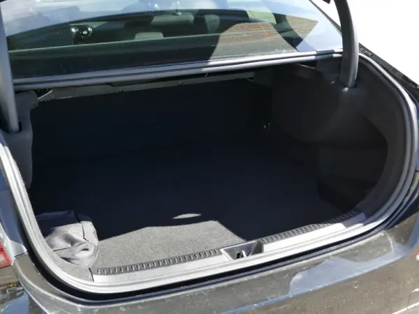 Mercedes-Benz A 250 Limousine e Style Plus 11