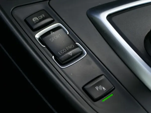 BMW 220 d Coupe Advantage Auto 23