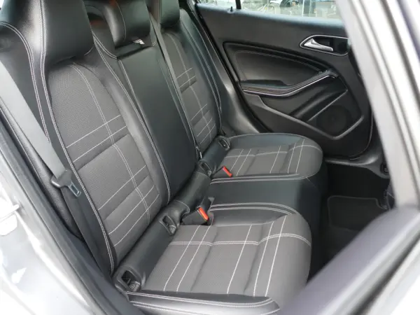 Mercedes-Benz GLA 180 CDi Urban 28