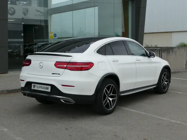 Mercedes-Benz GLC 220 d 4Matic 9G-TRONIC AMG Line 4