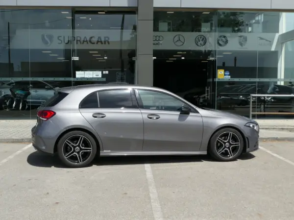 Mercedes-Benz A 180 d AMG Line Aut. 41