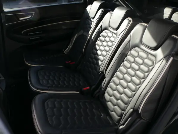 Ford S-Max 2.0 TDCi Vignale Powershift 36